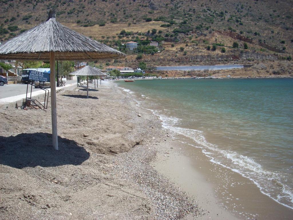 Hotel Galaxias Agioi Pandes Bagian luar foto