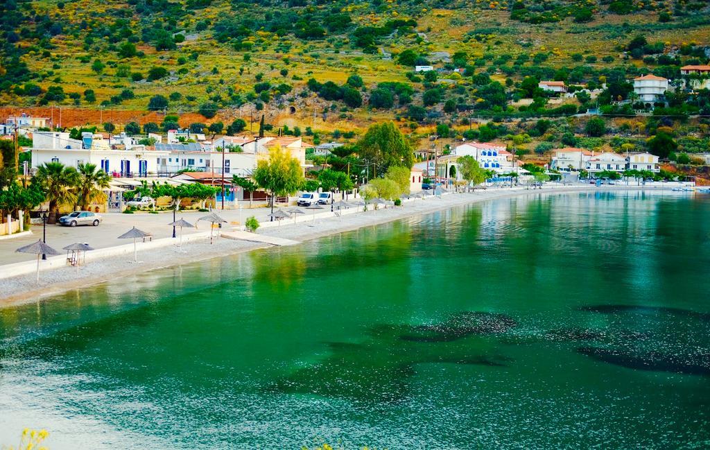 Hotel Galaxias Agioi Pandes Bagian luar foto
