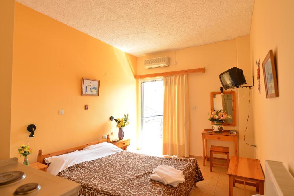 Hotel Galaxias Agioi Pandes Ruang foto